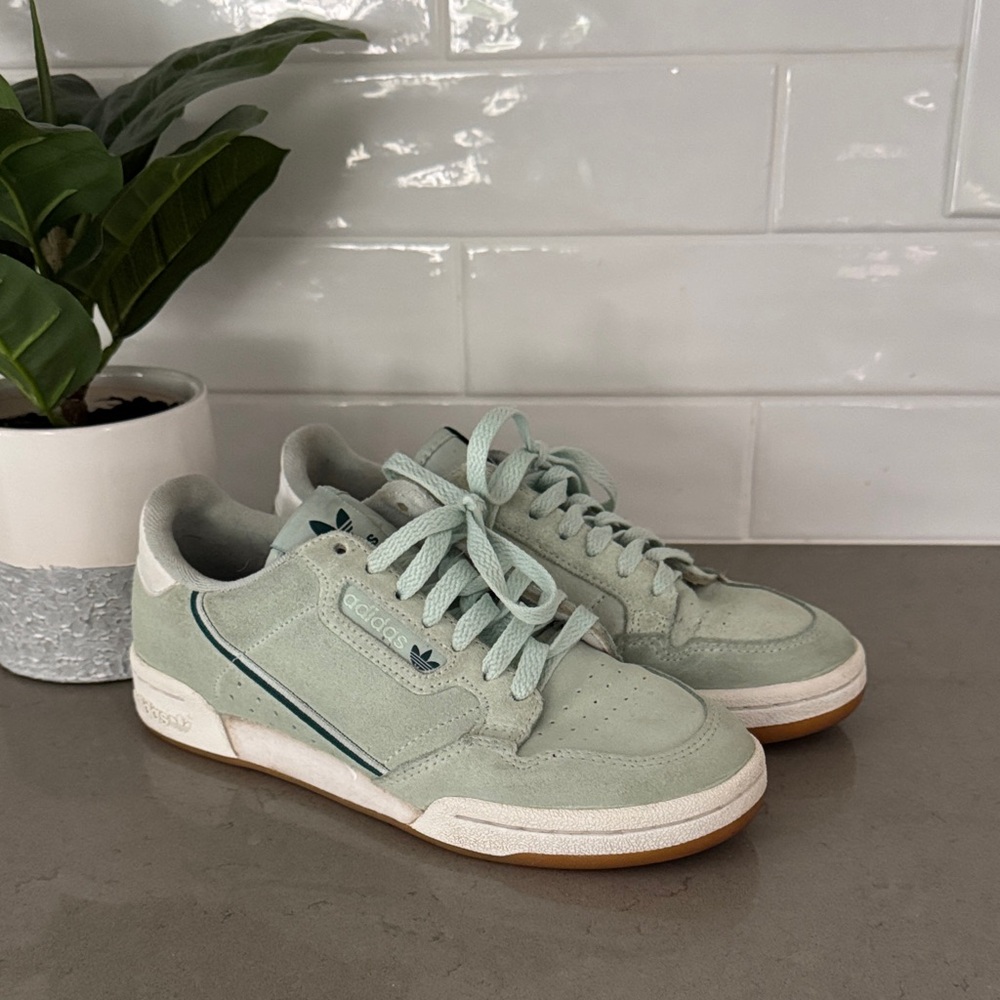 Adidas Women’s Green Retro Casual Sneakers